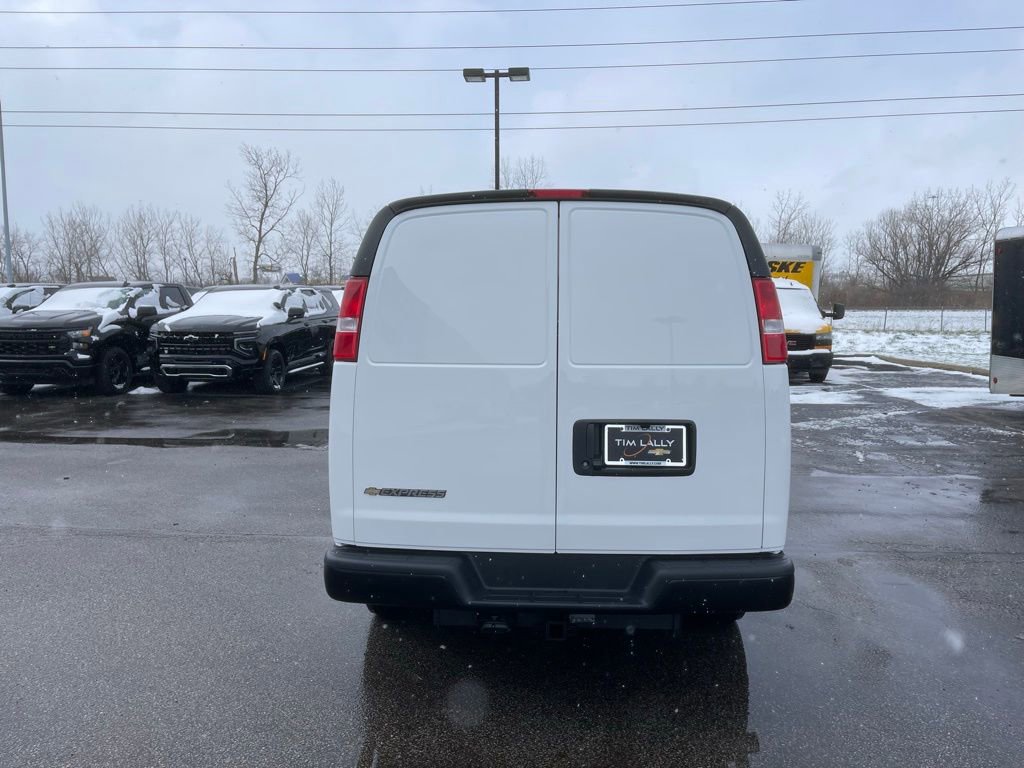 2025 Chevrolet Express Cargo Work Van - Photo 6