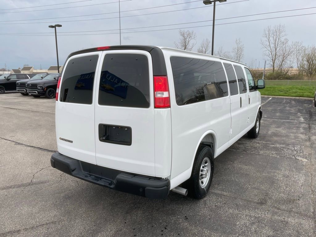2025 Chevrolet Express Passenger LS - Photo 7