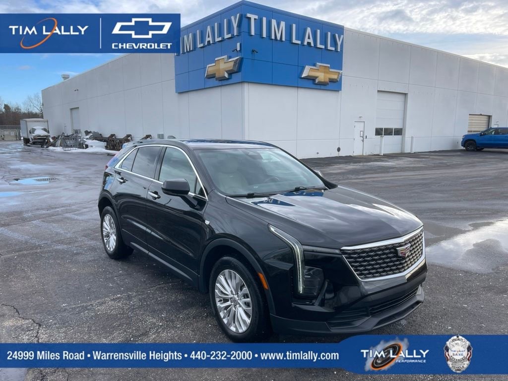 Used 2024 CADILLAC XT4 Luxury SUV