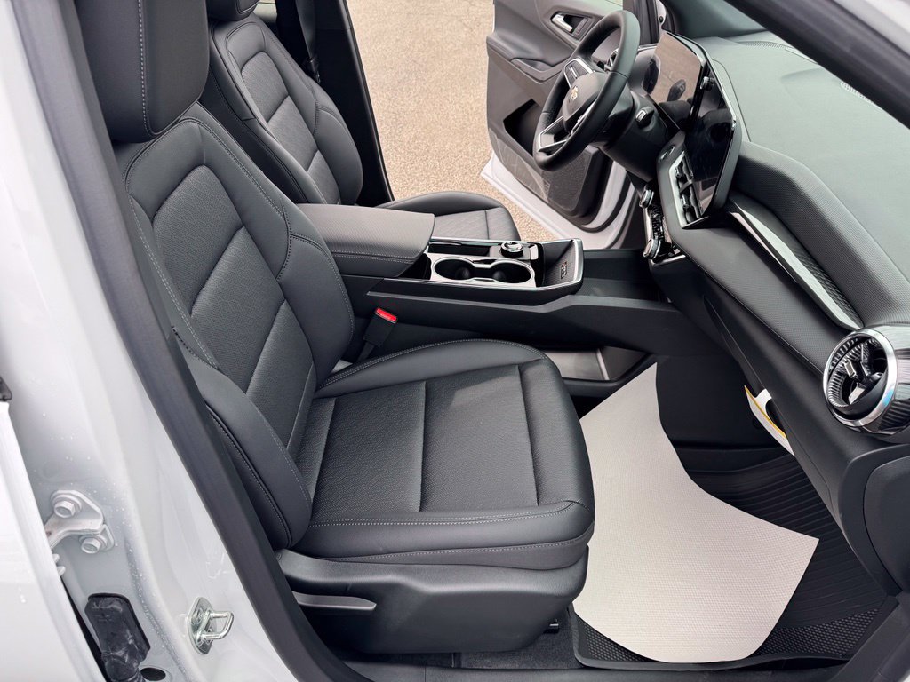 2027 Chevrolet Equinox LT - Photo 19