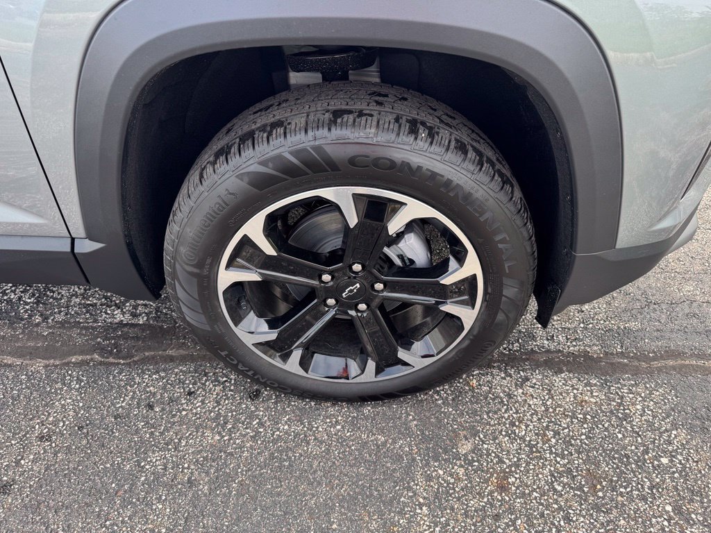 2027 Chevrolet Equinox LT - Photo 26