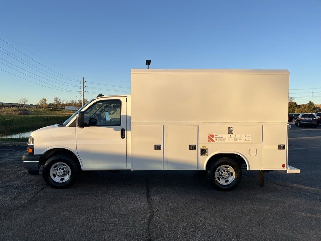 New 2025 Chevrolet Express Cutaway 3500 1WT Cutaway Van