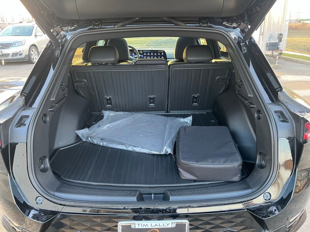 2025 Chevrolet Equinox EV RS - Photo 29