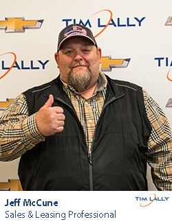 Staff member "Big Jeff" McCune from ID_3c115c817403