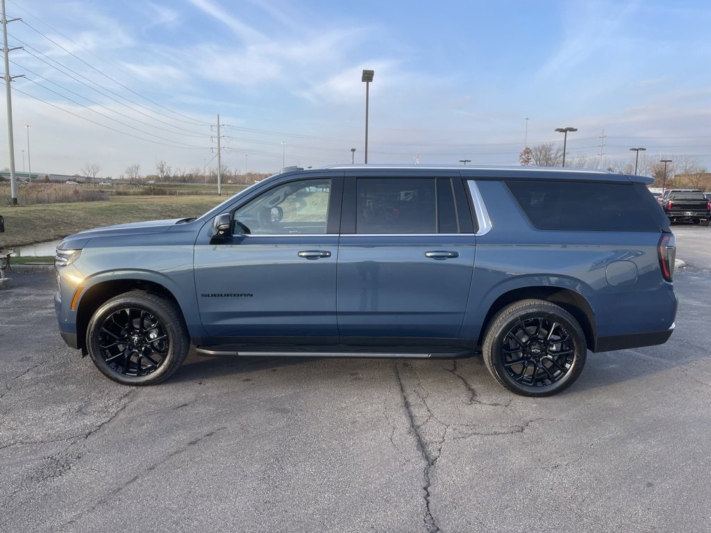 New 2026 Chevrolet Suburban LT SUV
