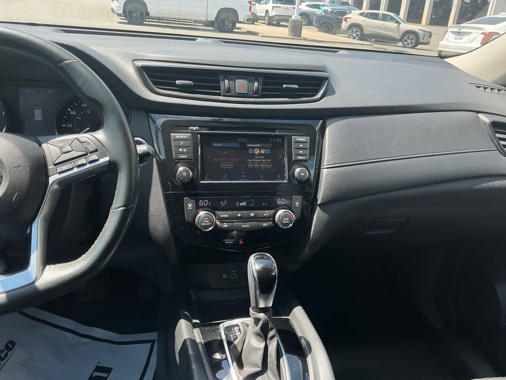 2018 Nissan Rogue SV - Photo 15