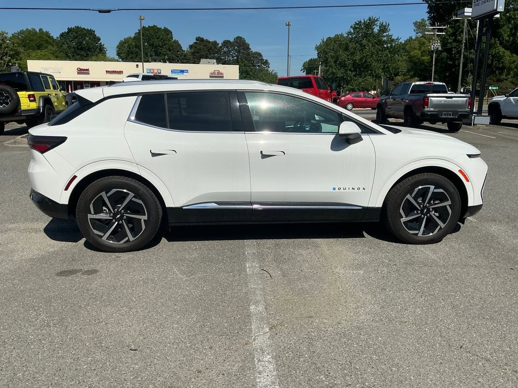 2025 Chevrolet Equinox EV 1LT - Photo 6