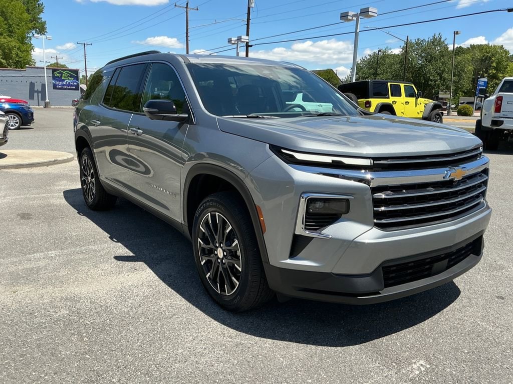 2026 Chevrolet Traverse LT - Photo 7