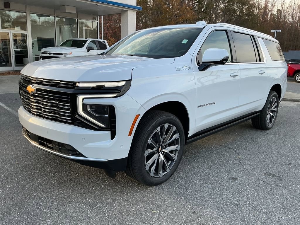 2026 Chevrolet Suburban High Country's photo