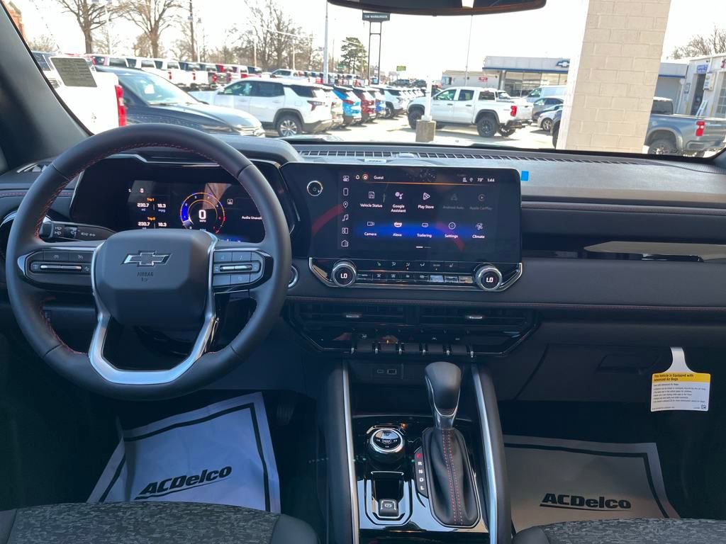 2025 Chevrolet Colorado Z71 - Photo 12