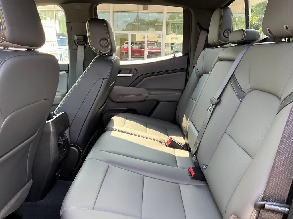 2026 Chevrolet Colorado ZR2 - Photo 23