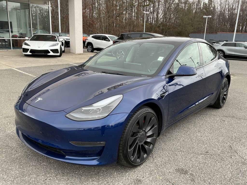 2023 Tesla Model 3 Performance's photo