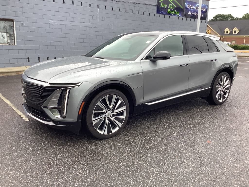 2024 Cadillac LYRIQ Luxury 3's photo