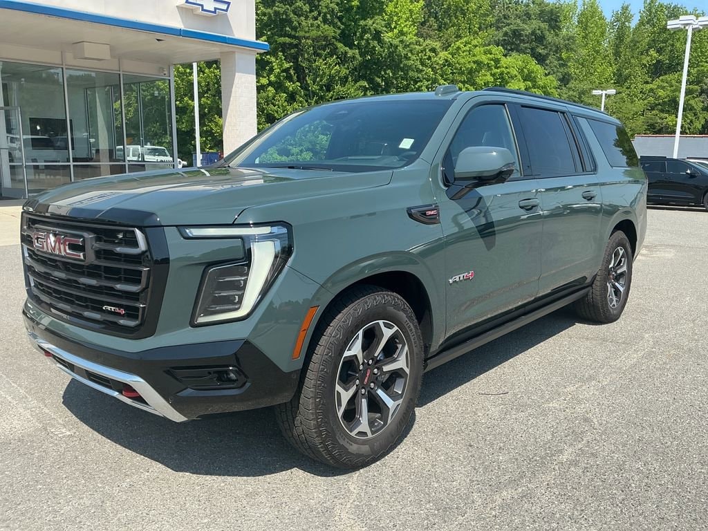 2025 GMC Yukon 4WD AT4 Ultimate AWD's photo