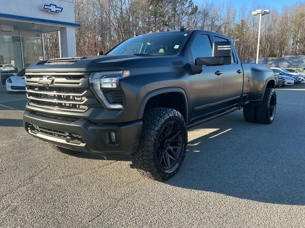 Used 2025 Chevrolet Silverado 3500 HD High Country DRW Truck Crew Cab