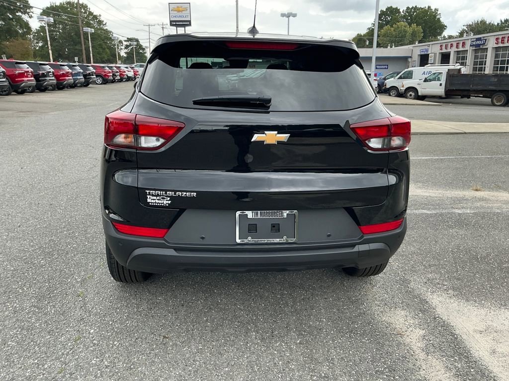 2026 Chevrolet Trailblazer LS photo 3
