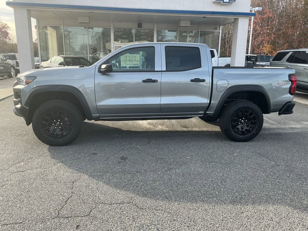 2026 Chevrolet Colorado Trail Boss photo 2