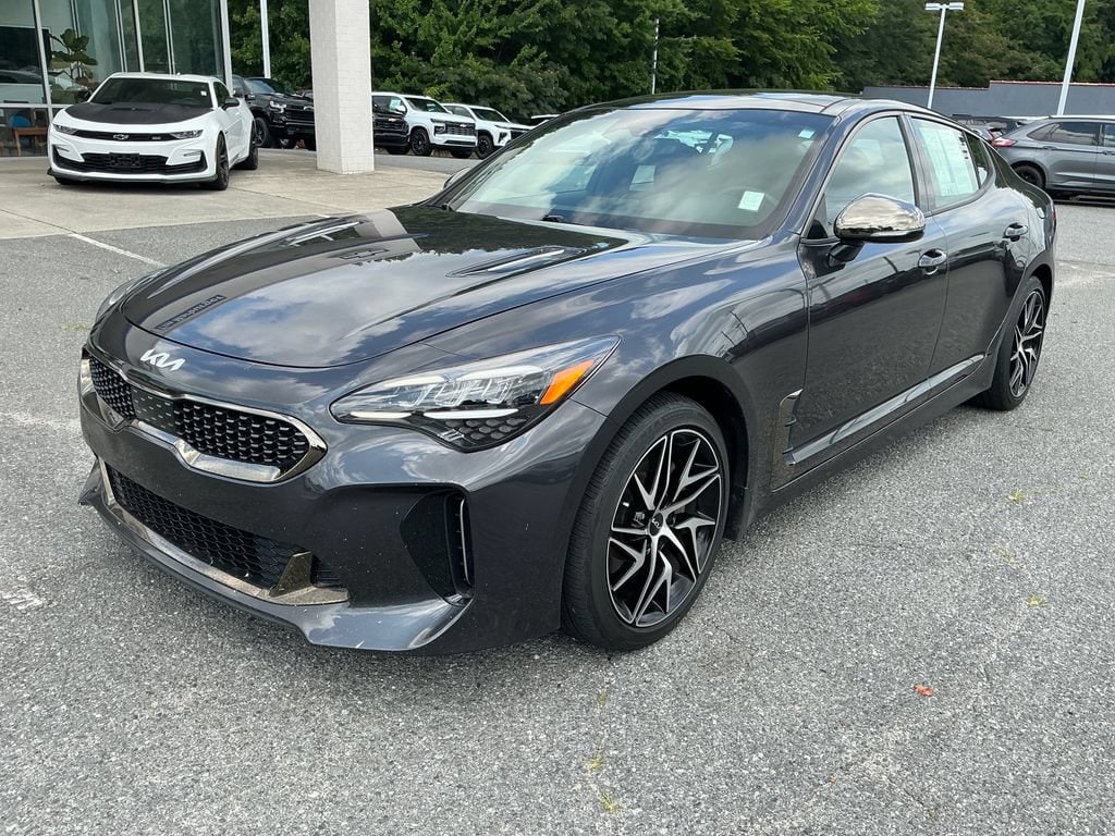 2023 Kia Stinger GT-Line's photo