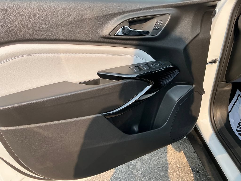 2026 Chevrolet Trax LT - Photo 10