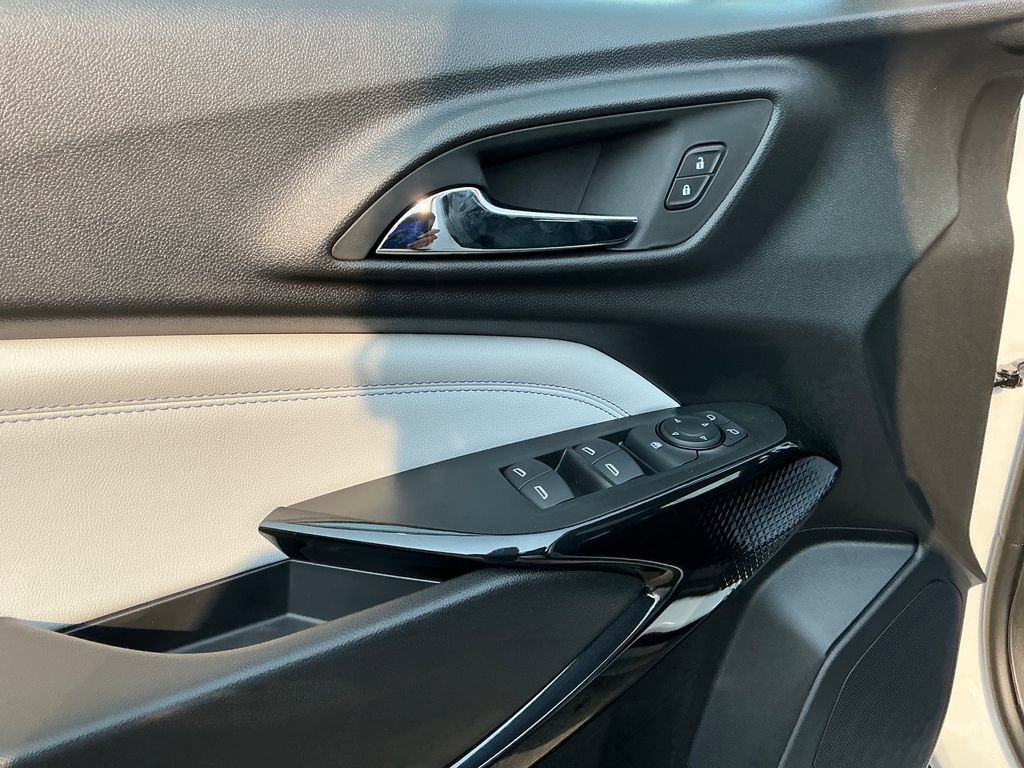 2026 Chevrolet Trax LT - Photo 11