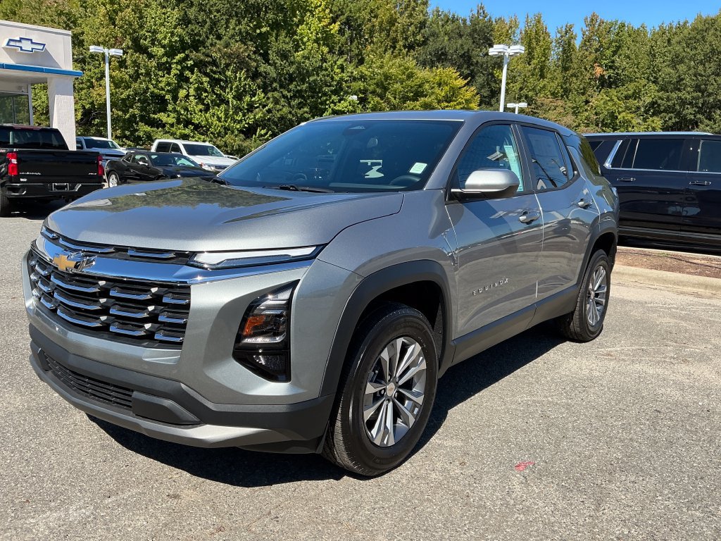 2027 Chevrolet Equinox LT SUV