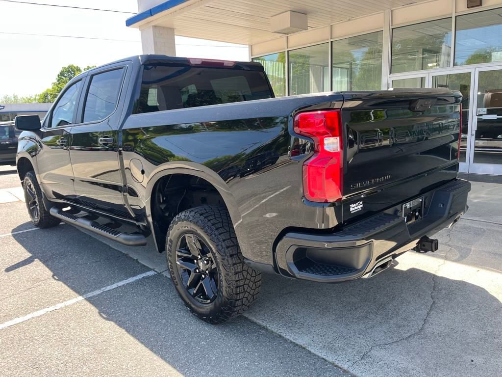2024 Chevrolet Silverado 1500 LT Trail Boss photo 3