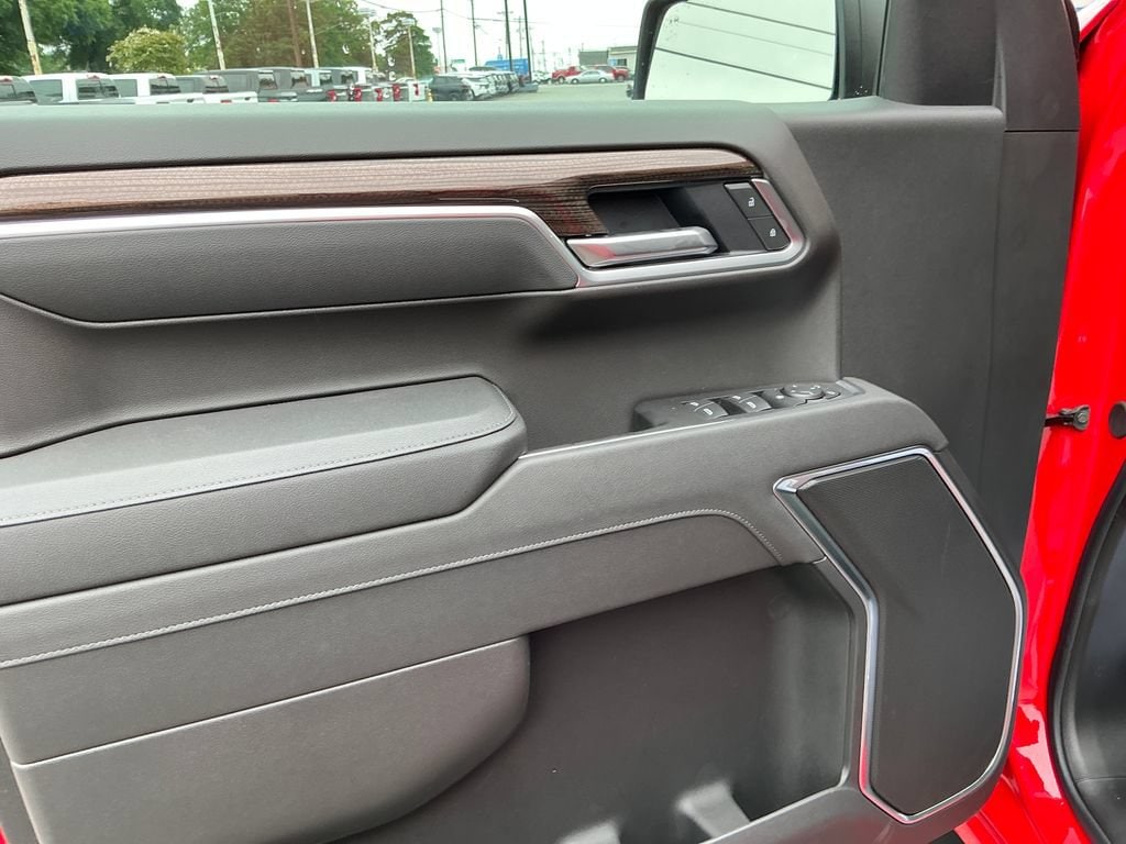 2026 Chevrolet Silverado 1500 LT - Photo 10
