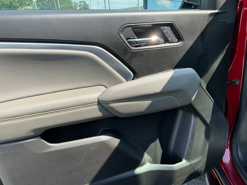 2026 Chevrolet Colorado ZR2 - Photo 10