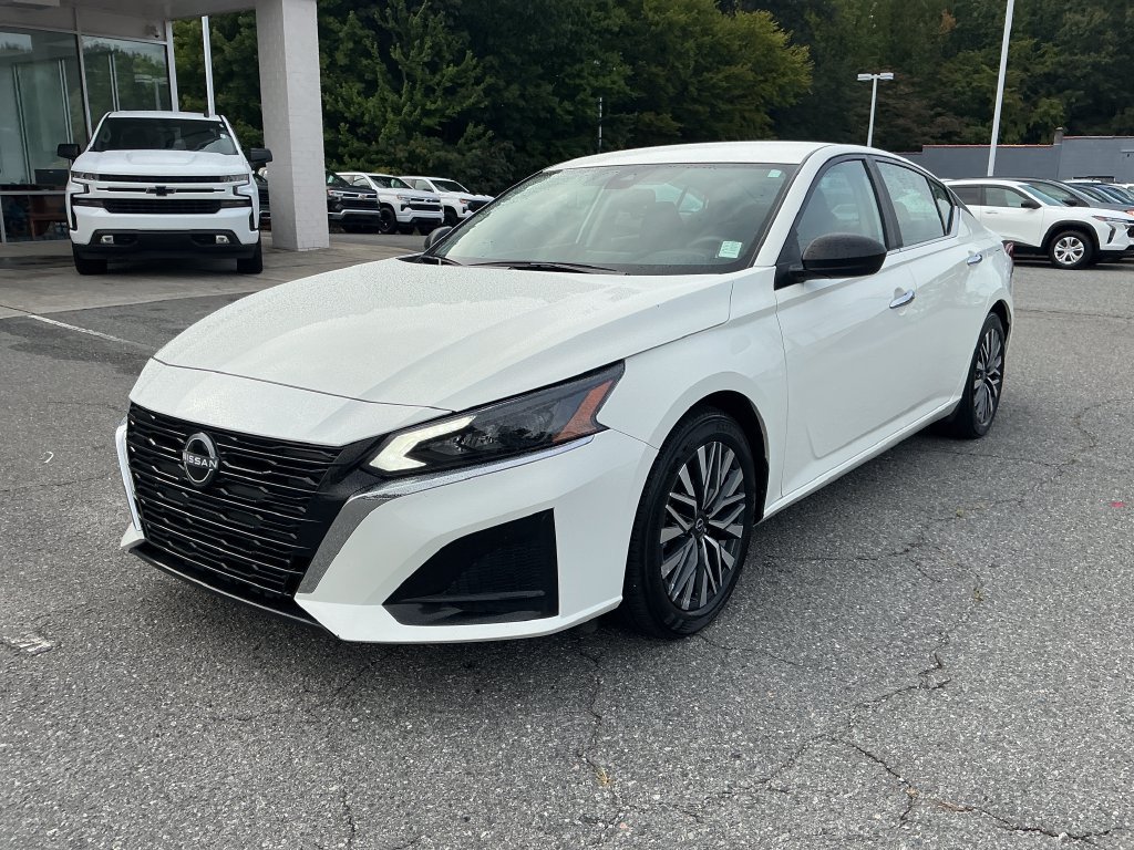2025 Nissan Altima