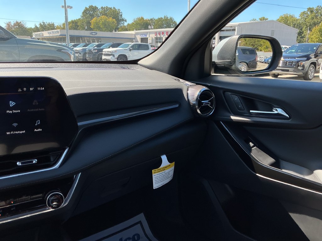 2027 Chevrolet Equinox LT - Photo 16
