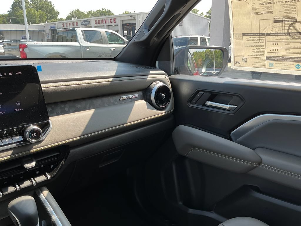 2026 Chevrolet Colorado ZR2 - Photo 16