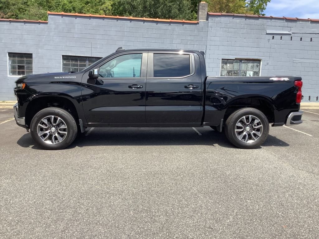 2019 Chevrolet Silverado 1500 LT photo 2