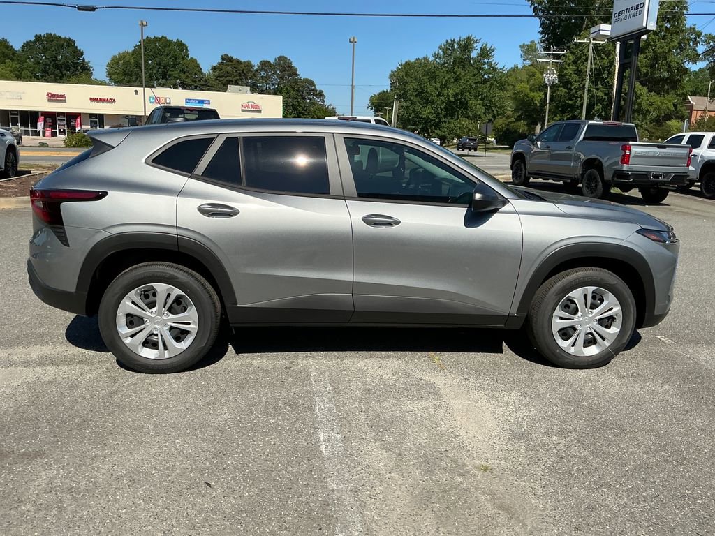 2026 Chevrolet Trax LS - Photo 6