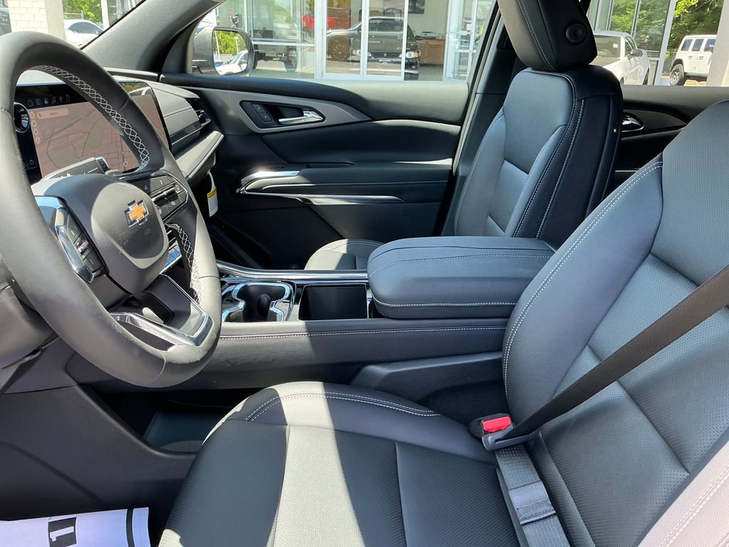 2026 Chevrolet Traverse LT - Photo 9