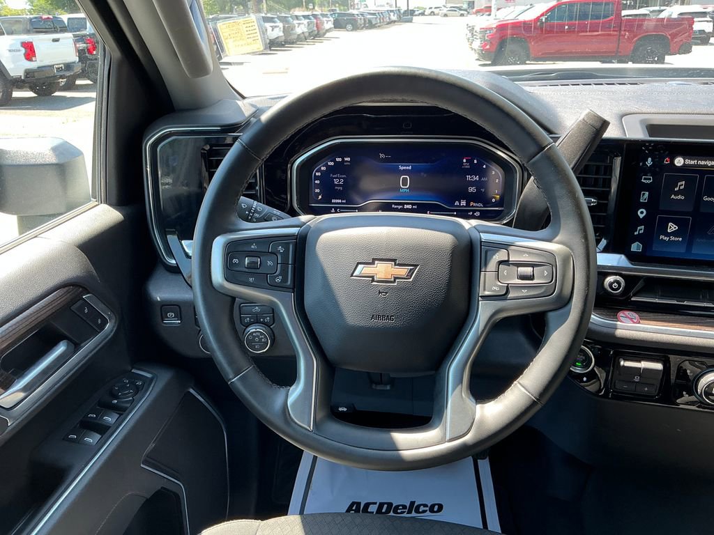 2025 Chevrolet Silverado 2500HD LT - Photo 13