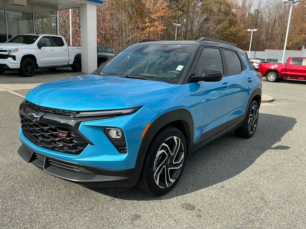 Used 2025 Chevrolet Trailblazer RS SUV