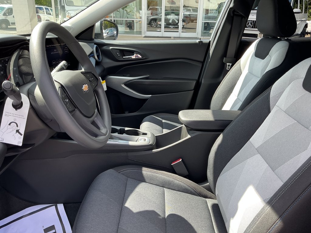 2026 Chevrolet Trax LS - Photo 9