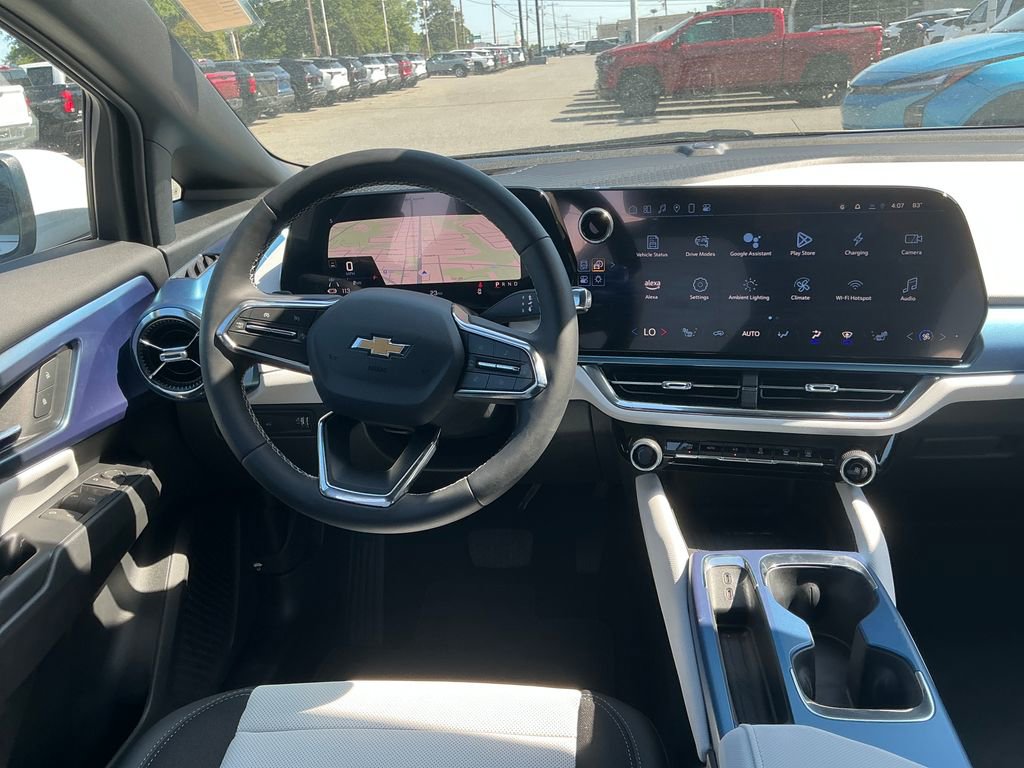 2025 Chevrolet Equinox EV 1LT - Photo 12