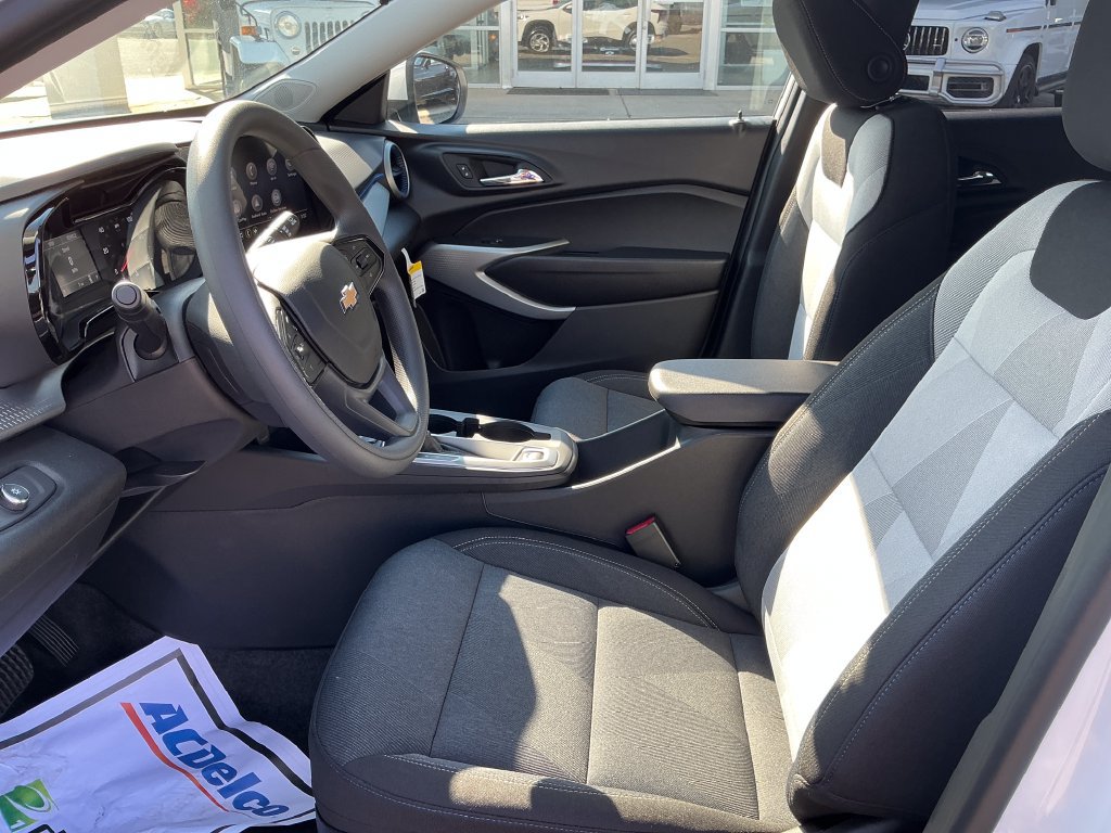 2026 Chevrolet Trax LS - Photo 9