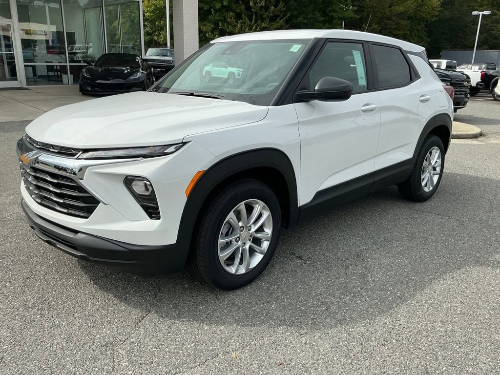 2026 Chevrolet Trailblazer LS's photo