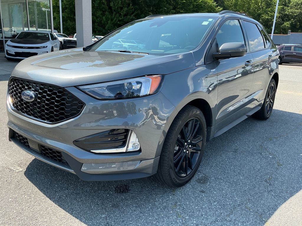 2024 Ford Edge ST-Line AWD's photo