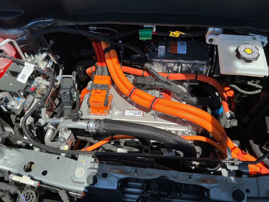 2027 Chevrolet Bolt RS - Photo 21