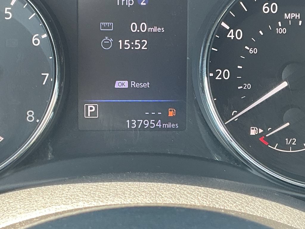 2018 Nissan Rogue SV - Photo 18