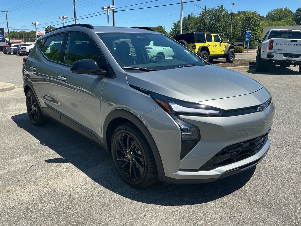 2027 Chevrolet Bolt RS - Photo 7