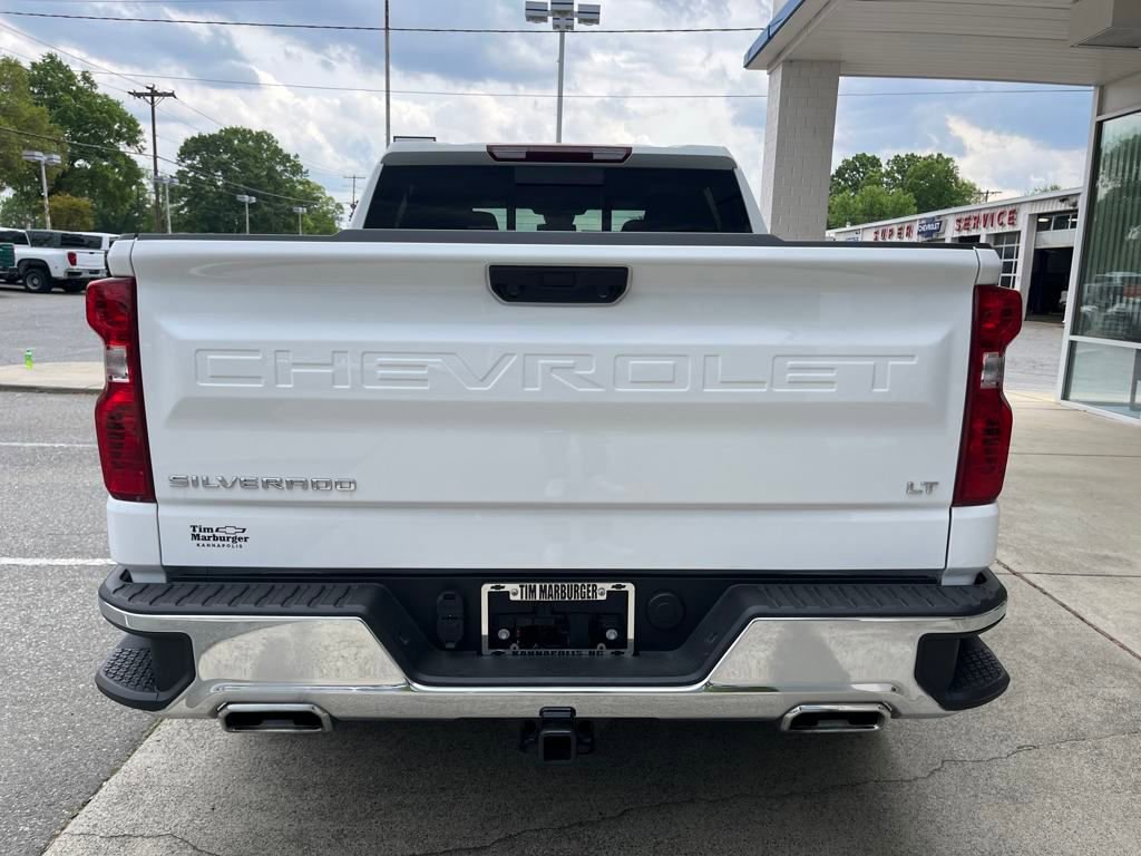 2025 Chevrolet Silverado 1500 LT photo 4