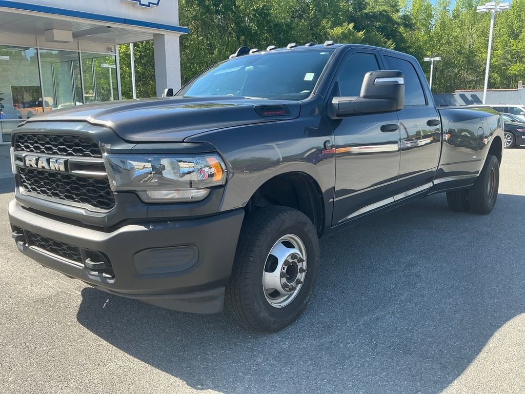 2023 RAM 3500 Tradesman 4X4 Crew Cab LWB's photo