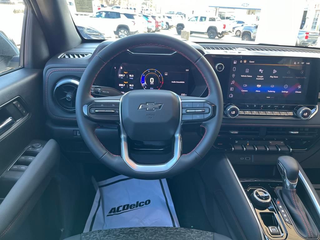 2025 Chevrolet Colorado Z71 - Photo 13