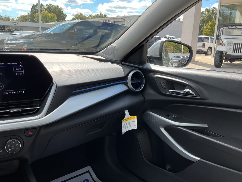 2026 Chevrolet Trax LS - Photo 16