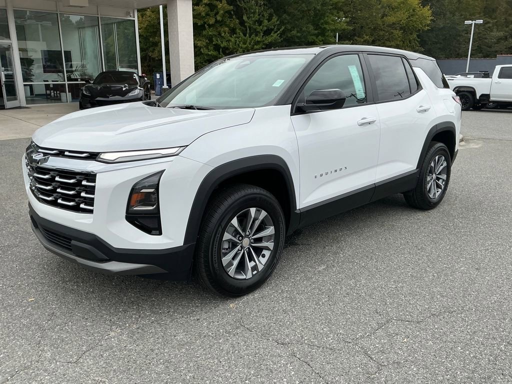 2026 Chevrolet Equinox LT's photo