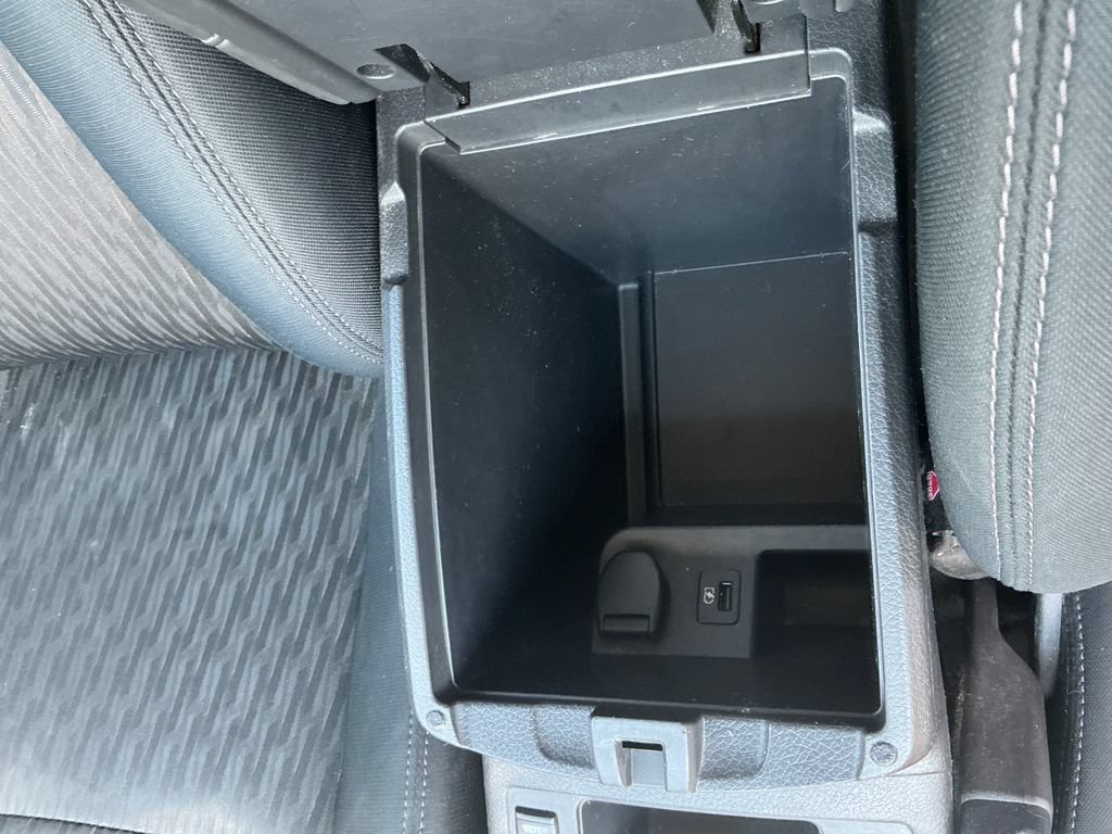 2018 Nissan Rogue SV - Photo 24